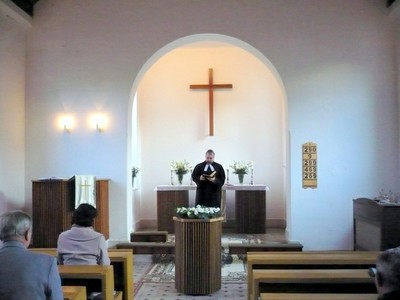 01. Keresztelőmedence szentelés.JPG - small